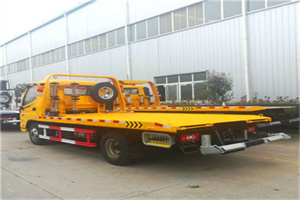 余江附近拖车救援搭电